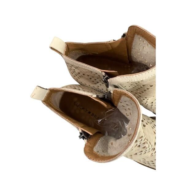 Lucky Brand Women Basel3 Leather Perforated Cream Ankle Bootie Western 9.5 W - Picture 8 of 8